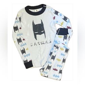 Hanna Batman pajamas